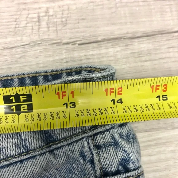 Vervet Casual Distressed Jeans - Picture 4 of 6